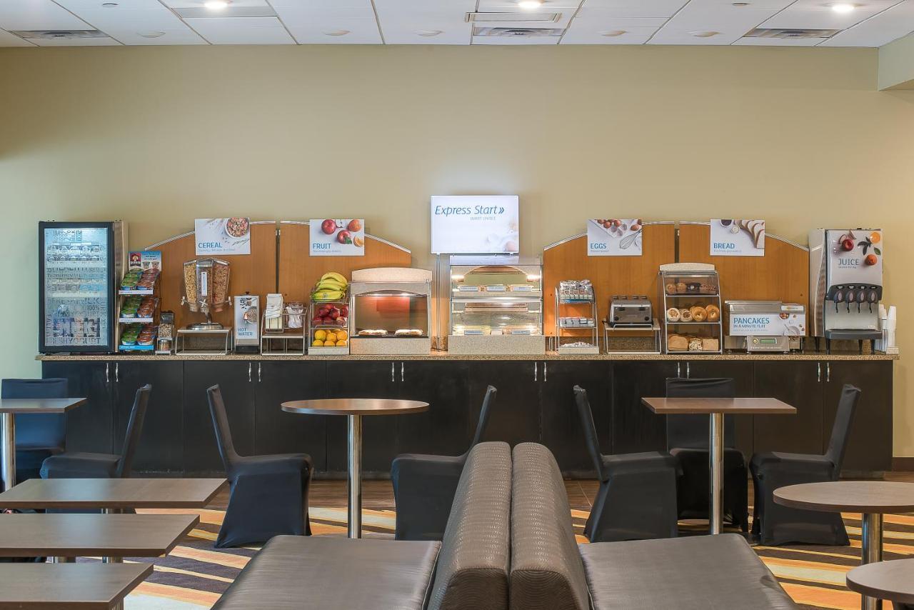 Holiday Inn Express Princeton Southeast By Ihg Plainsboro Exterior foto